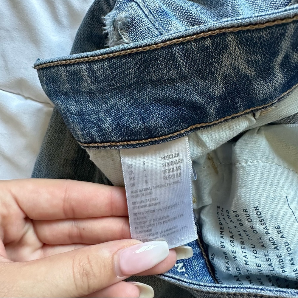 American Eagle Super Ripped High Rise Jegging - Picture 2 of 4